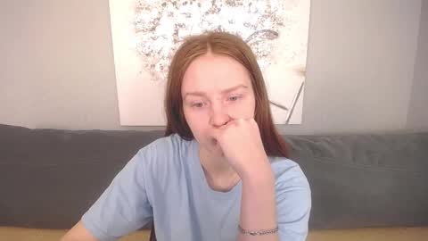Snapshot of evarey_ chatting on 10-11-25, 05:17 Adelina online show from 10-11-25, 05:17