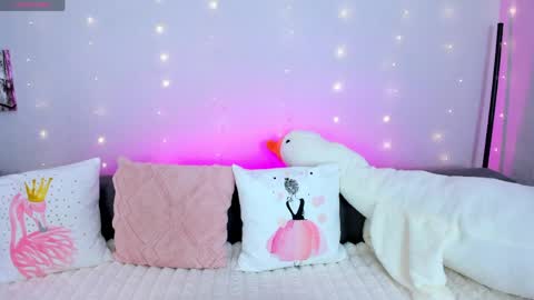 Adelina online show from 04-01-26, 04:24