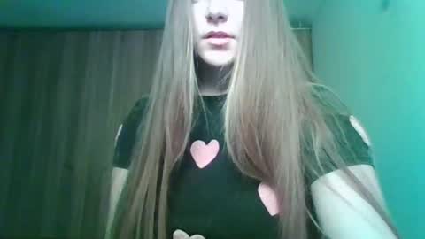 evasapples2026 online show from 02-18-26, 12:06