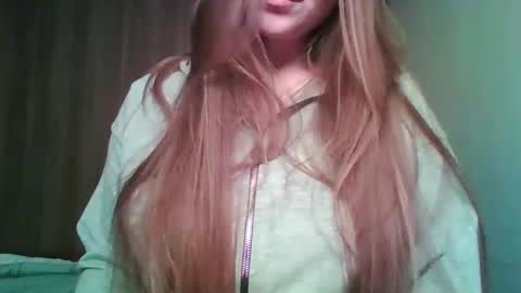 evasapples2026 online show from 04-20-26, 07:37