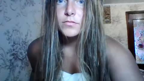 evasapples2026 online show from 07-16-26, 09:26