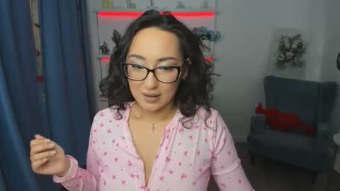 evasarazardje online show from 02-04-26, 12:11