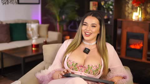 Eva online show from 01-13-25, 02:28