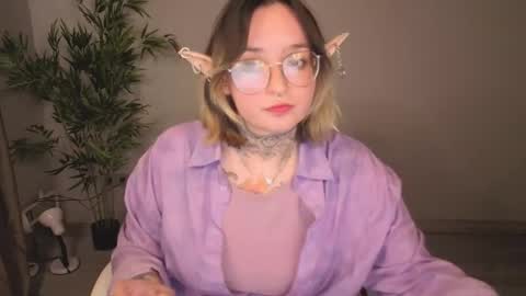 Snapshot of evathewitcher chatting on 05-30-26, 02:19 EvaTheWitcher online show from 05-30-26, 02:19