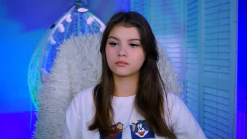 Eva  next stream -  - 1600 UTC2000  online show from 10-26-25, 04:07