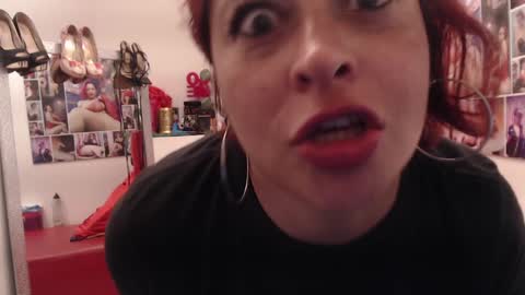 Snapshot of evatwiss chatting on 01-26-25, 05:44 Eva Twiss online show from 01-26-25, 05:44