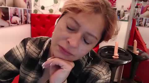 Snapshot of evatwiss chatting on 03-07-25, 11:51 Eva Twiss online show from 03-07-25, 11:51