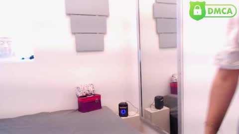 Snapshot of evatwiss chatting on 09-18-25, 11:56 Eva Twiss online show from 09-18-25, 11:56
