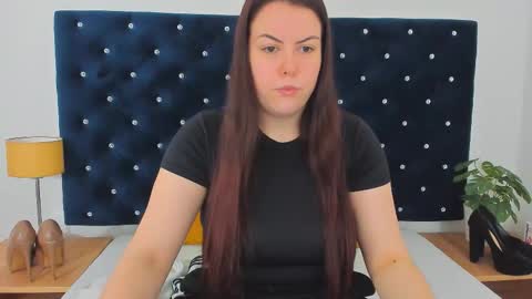 Snapshot of evawetdream chatting on 01-08-26, 07:21 Eva online show from 01-08-26, 07:21