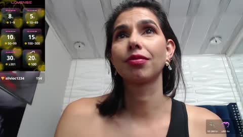 Snapshot of evawilliams_ chatting on 01-25-25, 01:10 Eva online show from 01-25-25, 01:10