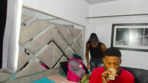 Eva And Emmanuel online show from 02-10-26, 01:15