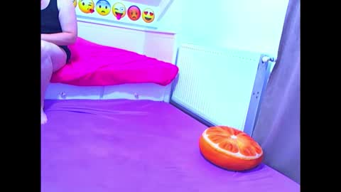 EVEANDMAX online show from 04-21-26, 02:45