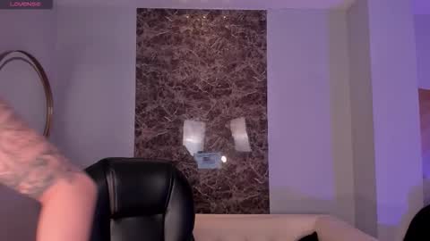 Eve  online show from 10-15-25, 12:27