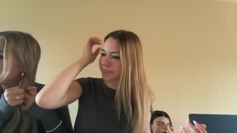 evebrooksss online show from 12-03-25, 06:28