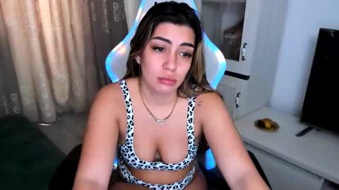 eveeevian online show from 02-14-25, 02:44