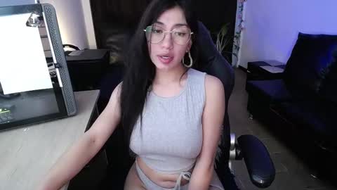 Kissed by an angel  IG evee  lyn20 online show from 02-19-25, 06:00