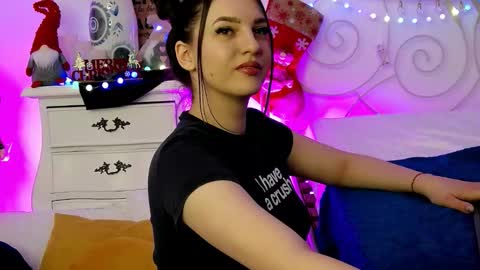 Snapshot of evehyde chatting on 12-15-25, 09:46 Eve online show from 12-15-25, 09:46