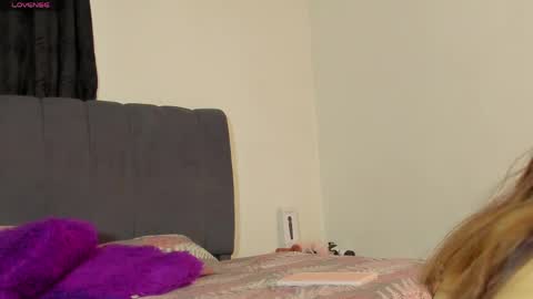 evelin888 online show from 04-20-26, 09:38