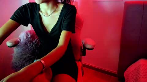 Evelin online show from 11-30-25, 03:49