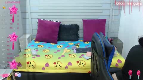 evelin zaens online show from 02-17-25, 03:58