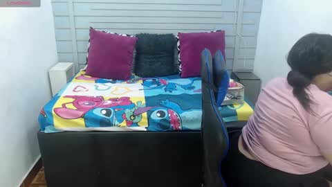 evelin zaens online show from 02-24-25, 03:44