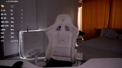 Evelina online show from 07-12-26, 12:07