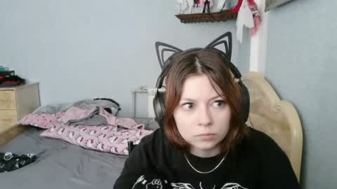 Snapshot of evelinamercer chatting on 07-03-26, 09:05 Alice 3 online show from 07-03-26, 09:05