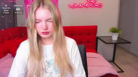 Eveline online show from 07-22-26, 02:03