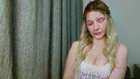 Snapshot of evelinemagnetic chatting on 02-06-26, 03:26 EvelinaMagnetic online show from 02-06-26, 03:26