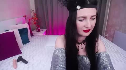 Evelin online show from 11-17-25, 08:20