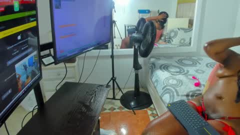 DAYANITA online show from 02-10-25, 10:09