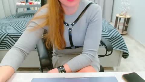 Snapshot of evelove33 chatting on 04-25-26, 06:38 evelove online show from 04-25-26, 06:38