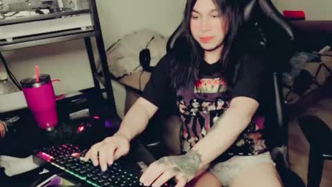 evelyn420521 online show from 05-27-26, 08:11