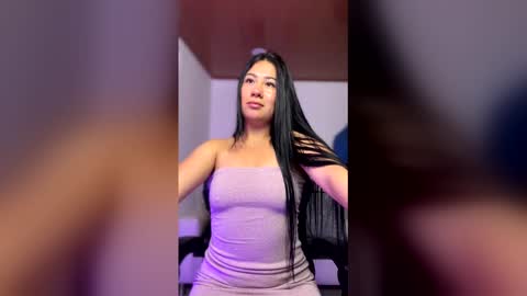 Snapshot of evelyn_ch_ chatting on 02-26-26, 10:47 Evelyn online show from 02-26-26, 10:47