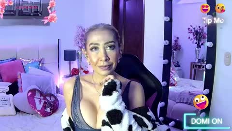 EvelynaGrey online show from 11-20-25, 12:16
