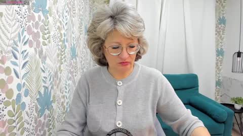 Evelyn online show from 12-03-24, 05:09