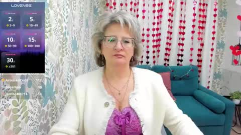 Evelyn online show from 02-18-25, 11:22