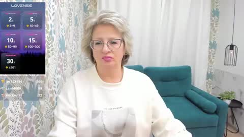 Evelyn online show from 03-10-25, 11:32