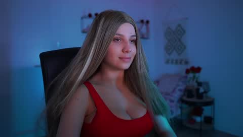 Snapshot of evelyncage_ chatting on 03-04-25, 07:11 evelyncage_ online show from 03-04-25, 07:11