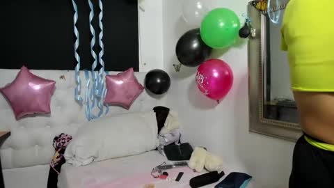 Evelyne online show from 03-16-26, 04:18