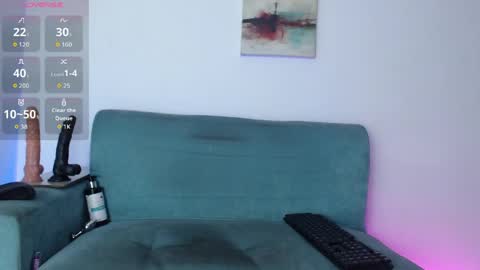 Evelyn martinez  online show from 04-20-26, 07:48