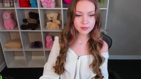 Evelyn online show from 05-30-26, 09:06