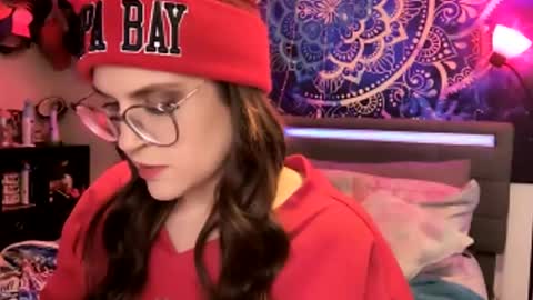 Snapshot of everleighlux chatting on 12-06-24, 08:26 Aly online show from 12-06-24, 08:26