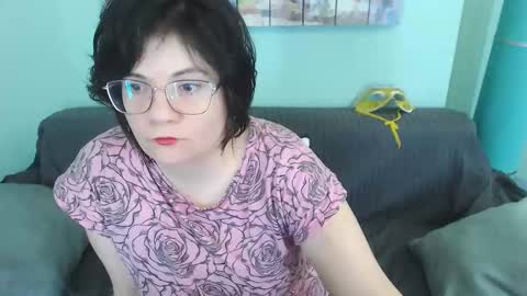 Everly online show from 02-20-25, 07:34