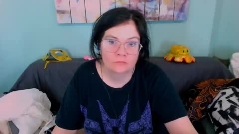 Everly online show from 04-19-26, 12:15