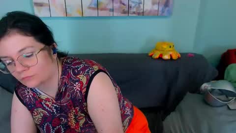 Snapshot of everly_rays chatting on 05-04-26, 11:23 Everly online show from 05-04-26, 11:23