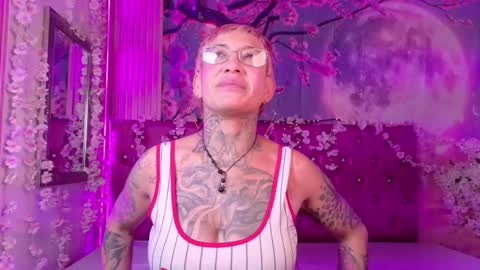 everlyn_sexx online show from 02-22-26, 01:31