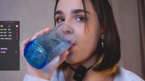 Snapshot of evervessi chatting on 10-04-25, 03:26 Anita online show from 10-04-25, 03:26