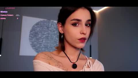 Snapshot of evervessi chatting on 10-18-25, 03:20 Anita online show from 10-18-25, 03:20