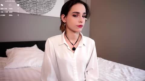 Snapshot of evervessi chatting on 10-20-25, 03:40 Anita online show from 10-20-25, 03:40